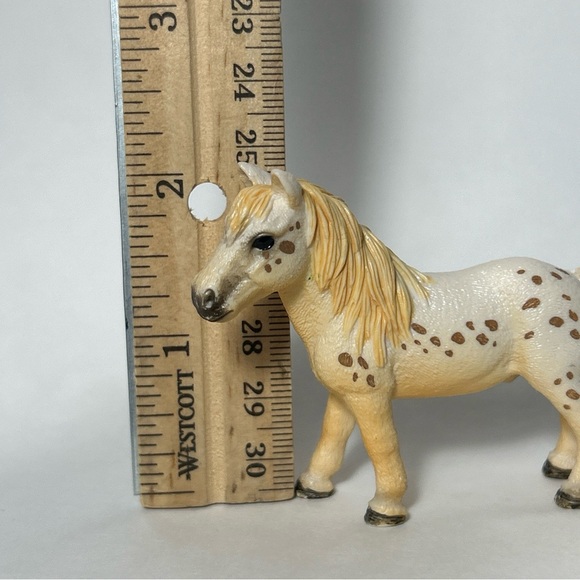 Schleich Mini Horse FALABELLA PONY STALLION Gelding Figure 2013 - Picture 5 of 9